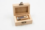 csm-usb-stick-bundle-wooden-twister-wooden-treasure-box-01